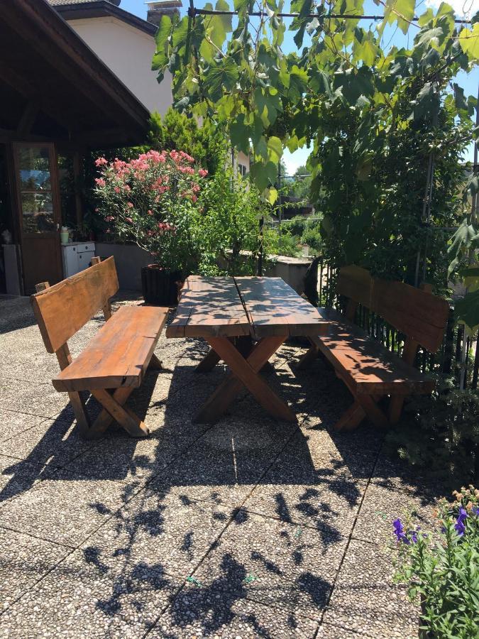 Garni Guflhof Acomodação com café da manhã Caldaro Exterior foto